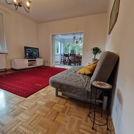 Geraeumige Und Zentrale Ferienwohnung Stahnsdorf Экстерьер фото