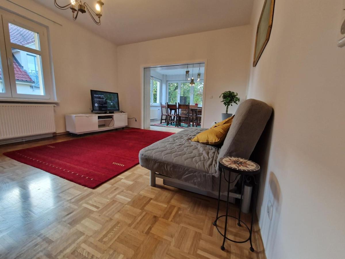 Geraeumige Und Zentrale Ferienwohnung Stahnsdorf Экстерьер фото